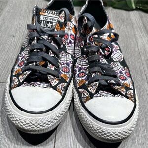 EUC! Converse All Star Women's 8 mens 6 Multicolor Skull Print Sneakers shoes